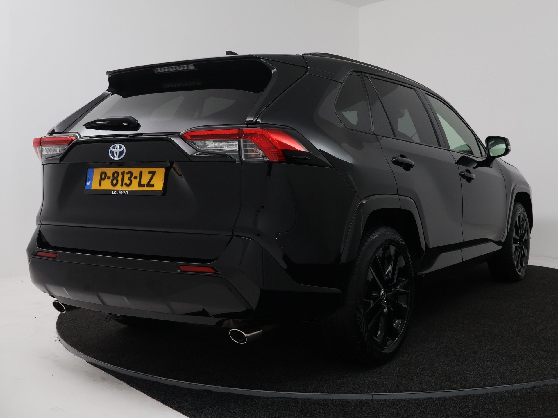 Toyota RAV4 2.5 Hybrid AWD Black Edition | Navigatie | JBL |, Gebruikt, 4 cilinders, Zwart, 218 pk