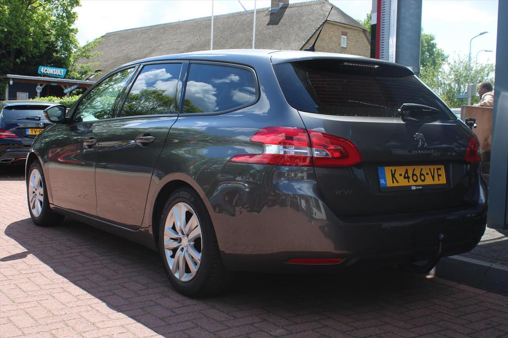PEUGEOT 308 Sw 1.2 PureTech *Active* | Trekhaak | Carplay |, Stof, Gebruikt, 1199 cc, Parkeersensor
