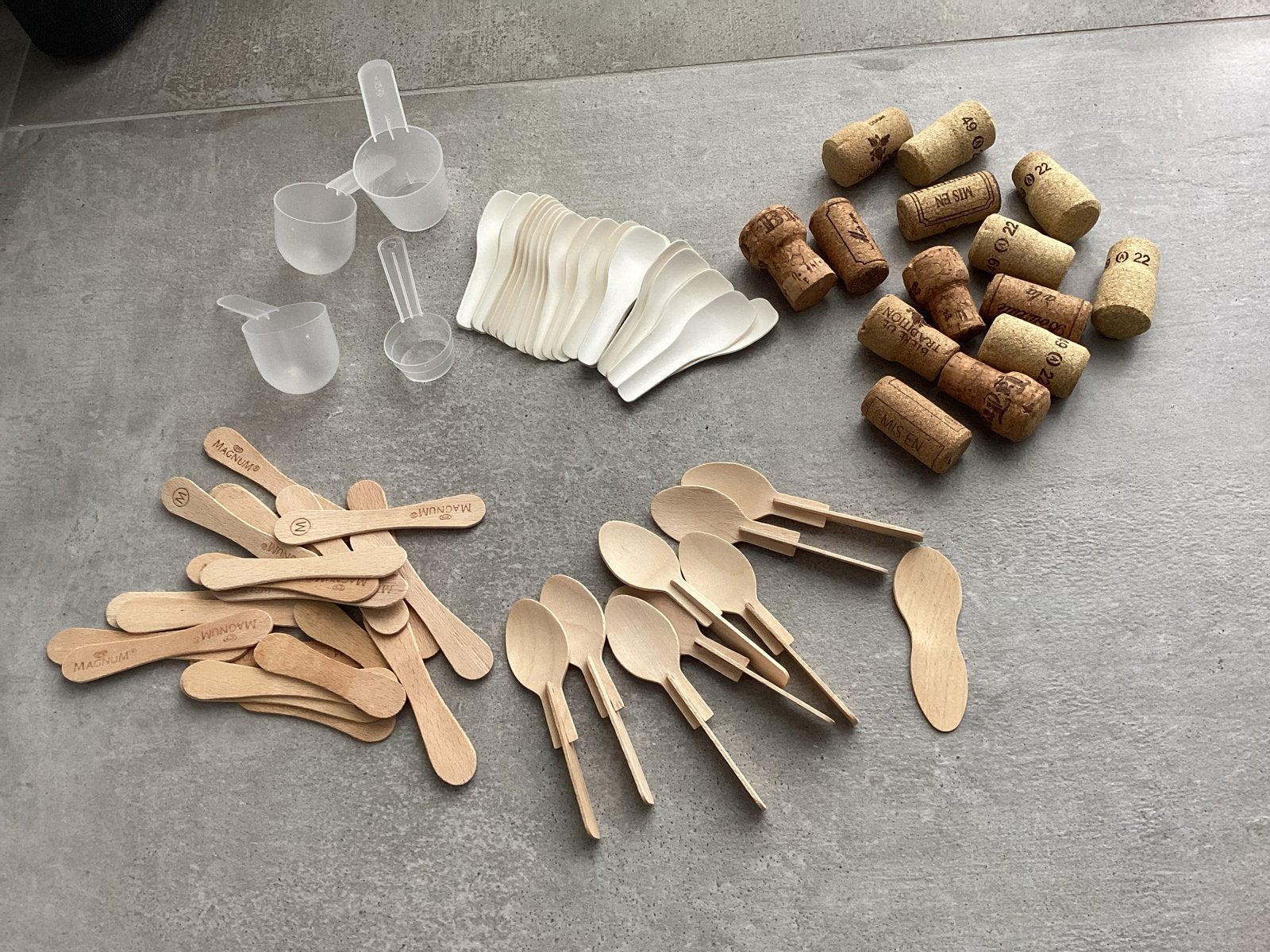Diverse knutselmaterialen voor creatieve projecten, Ophalen, Gebruikt, Hout, Educatief