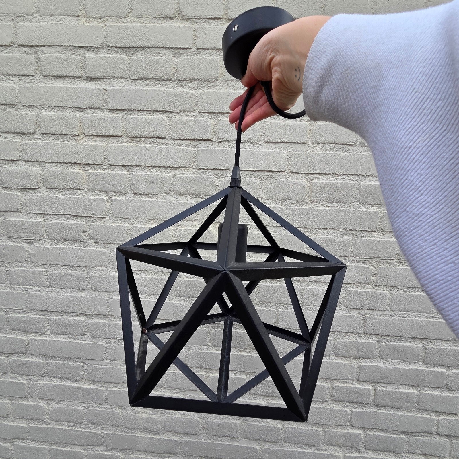 Zwarte Geometrische Hanglamp e27 kwantum leenbakker, Zo goed als nieuw, Metaal, Modern, Geometrisch, Industrieel, E27 (groot)