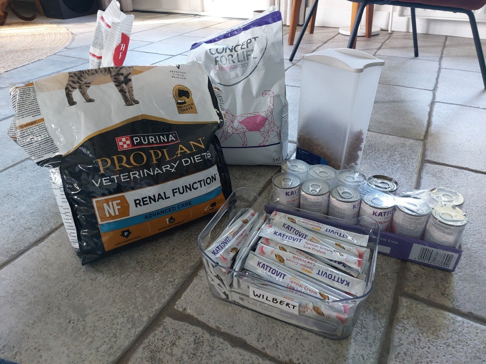 Katten nierdieet brokjes renal + Kattovit sticks+soep, Ophalen, Kat
