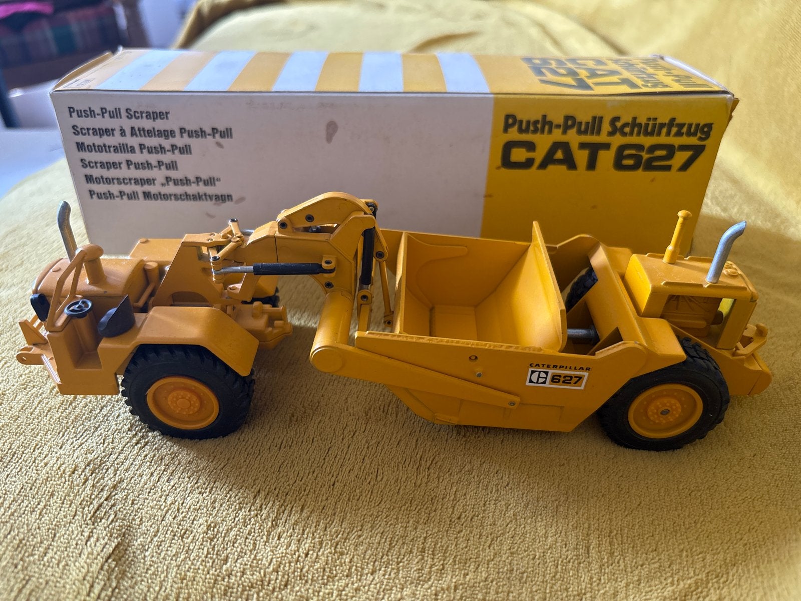 NZG Caterpillar CAT 627 Push-Pull Scraper Schürfzug 1:50, Ophalen of Verzenden, Zo goed als nieuw, Hijskraan, Tractor of Landbouw