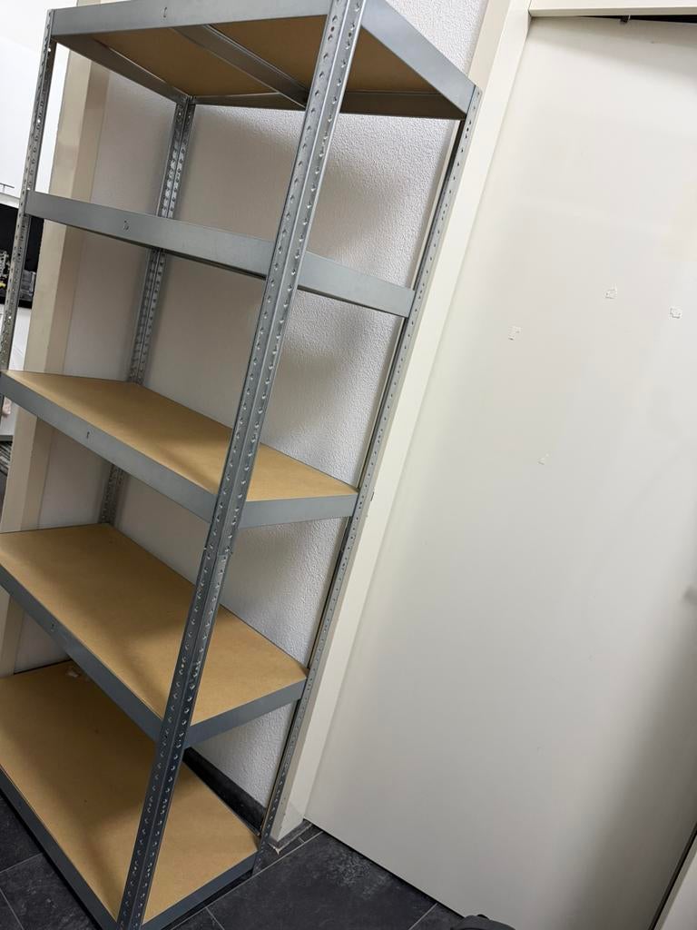 Stellingkast, Ophalen, Gebruikt