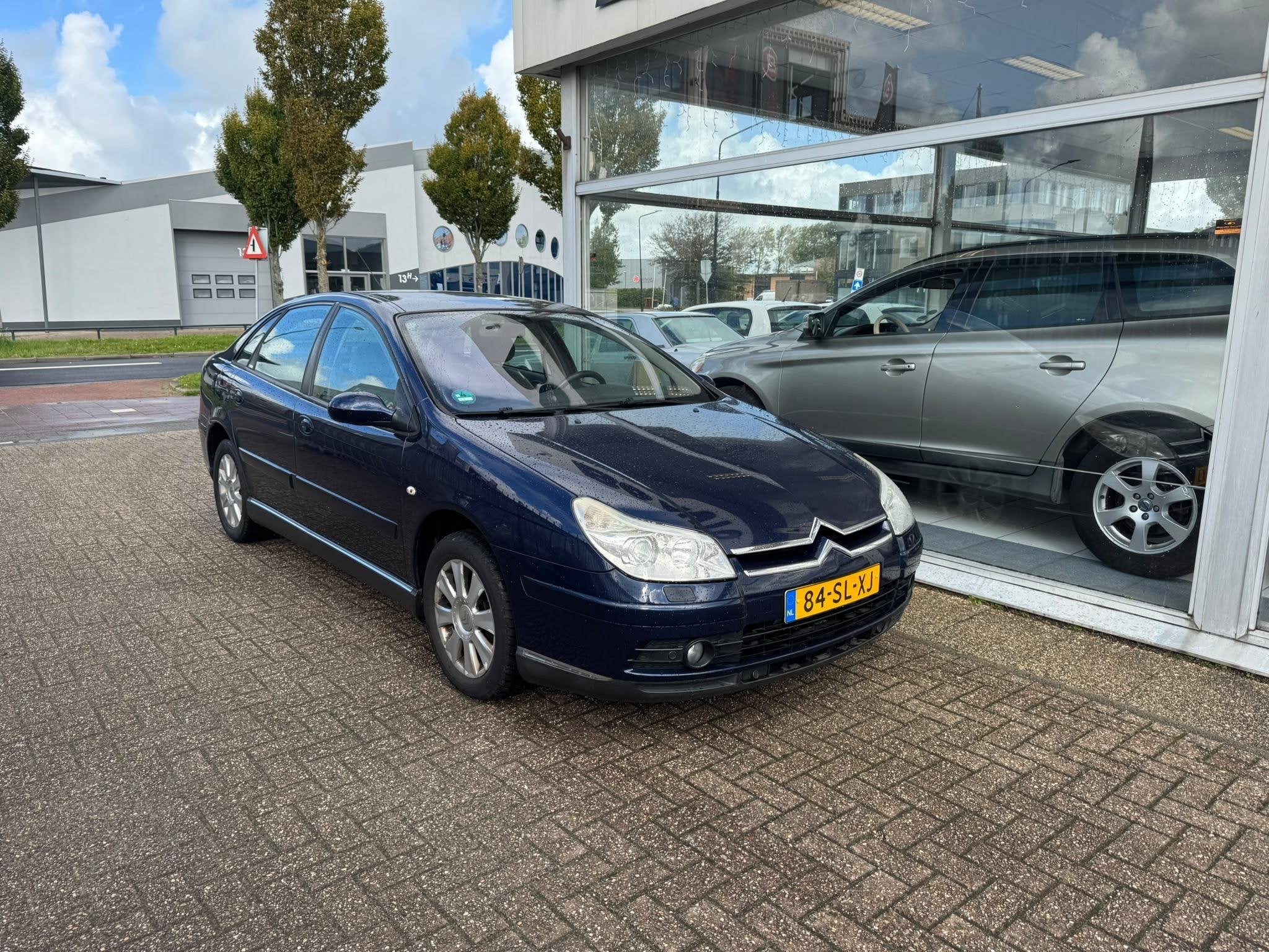 Citroen C5 2.0-16V Exclusive | 3e eigenaar | Automaat | Airc, Gebruikt, Xenon verlichting, 4 cilinders, 700 kg