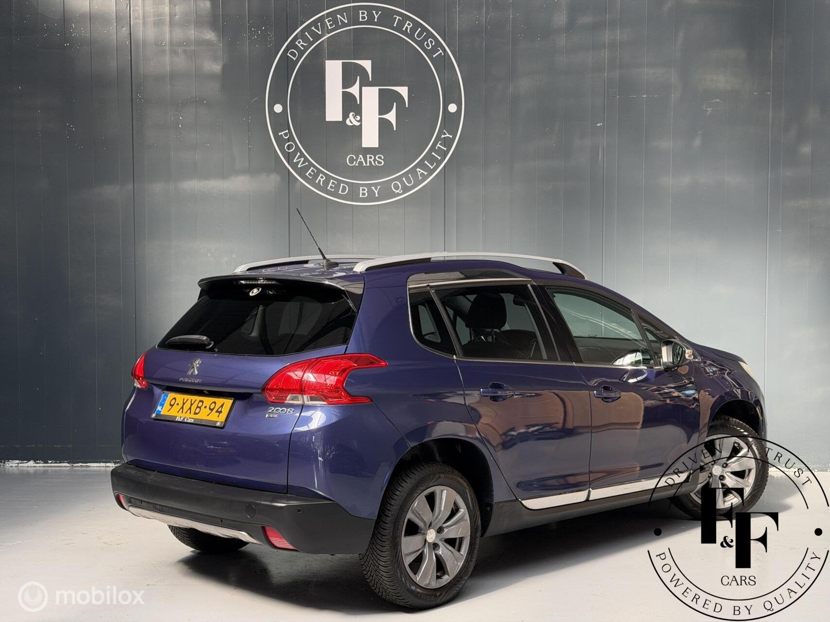 Peugeot 2008 1.2 PureTech|Panodak|Camera|Carplay|Cruise, 450 kg, Euro 6, 1199 cc, 770 kg