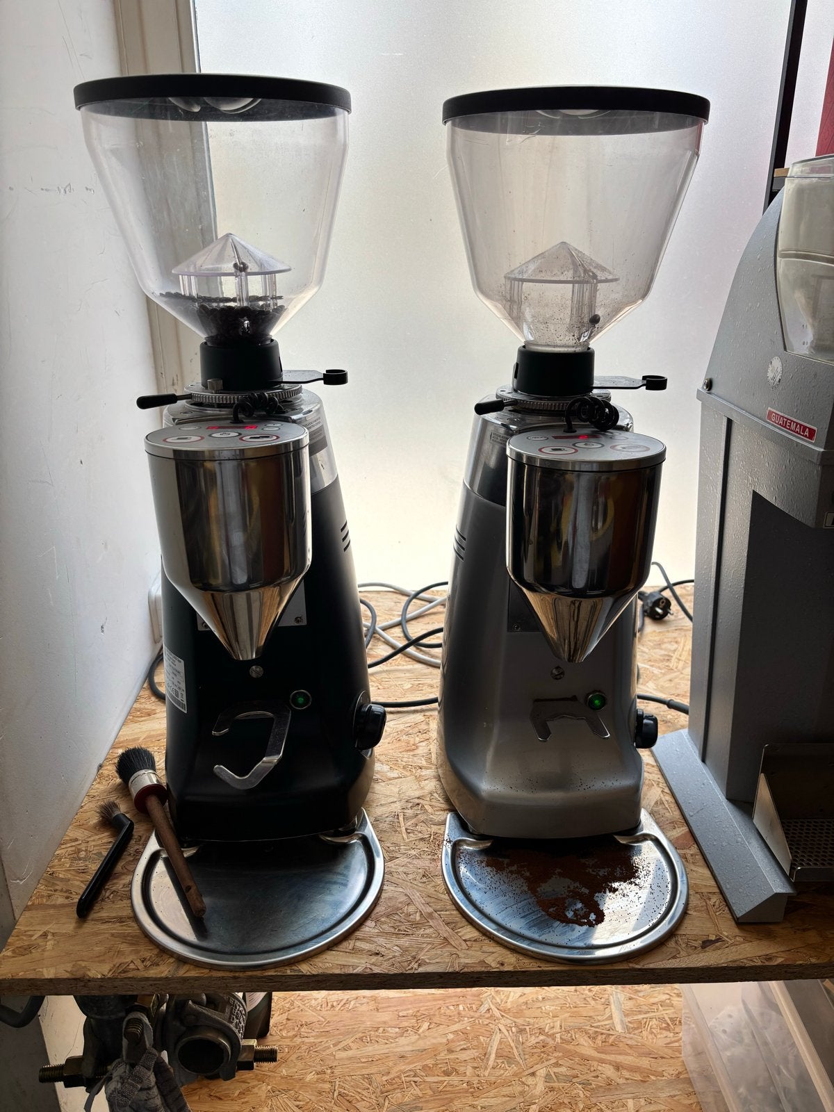 2 Mazzer koffiemolens: Luigi & Kony met keramische maalschij, Ophalen, Gebruikt, Overige modellen, Koffiebonen