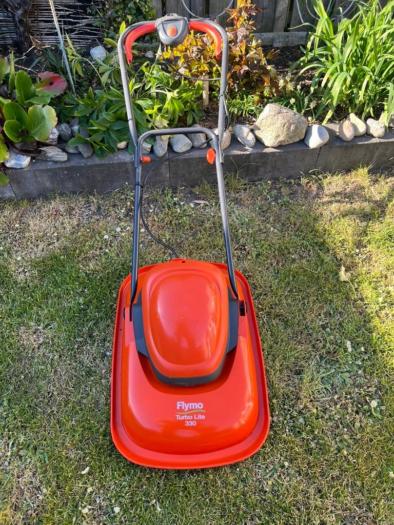 Flymo Zweefmaaier Turbo Lite 330, Tuin en Terras, Zweefmaaier, Ophalen of Verzenden, Zo goed als nieuw