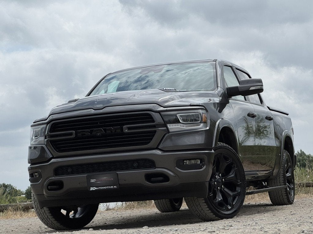 Dodge RAM 1500 LARAMIE 5.7L V8, 1E EIG DEALER ONDERH, LIMITE, Automaat, 2361 kg, Gebruikt, Bedrijf