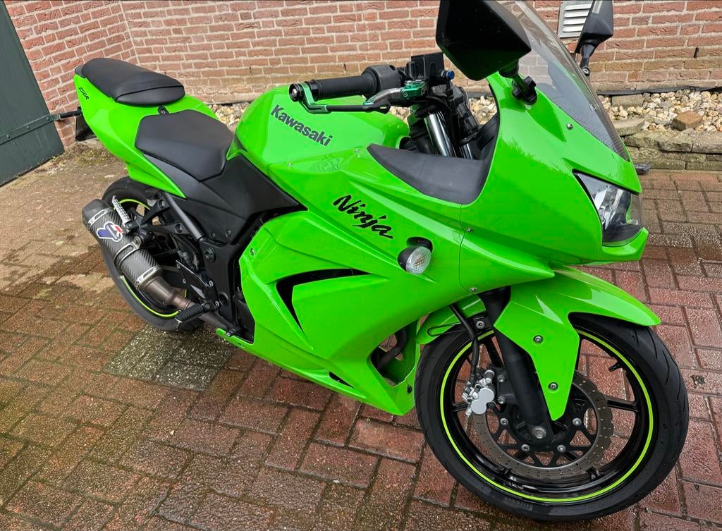 Kawasaki Ninja 250R 2009, 250 cc, 2 cilinders, Sportuitlaat, Sport