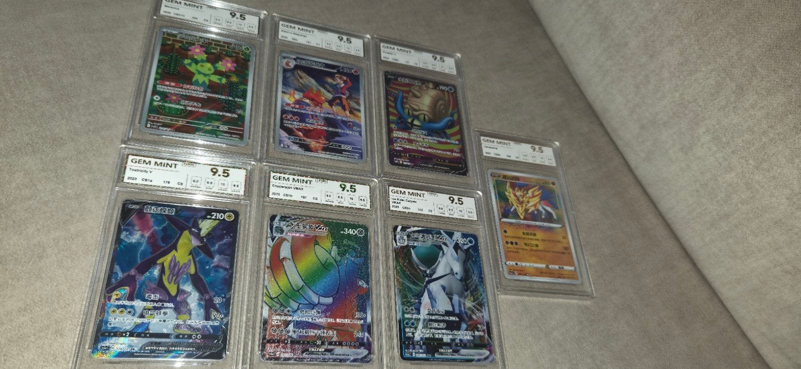7 pokemon slabs 9.5 grading, Ophalen of Verzenden, Meerdere kaarten