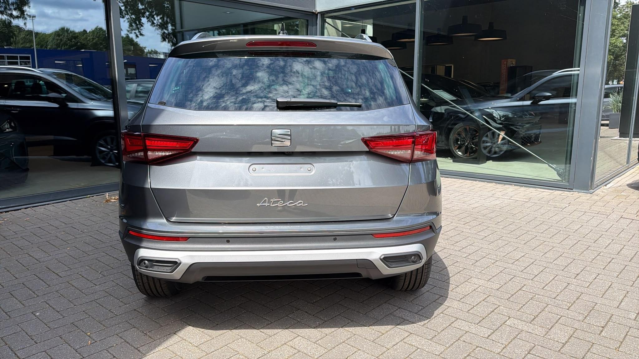 SEAT Ateca 1.5 TSI Style Business Intense 150 PK | Automaat, 15 km/l, 1498 cc, 4 cilinders, 150 pk