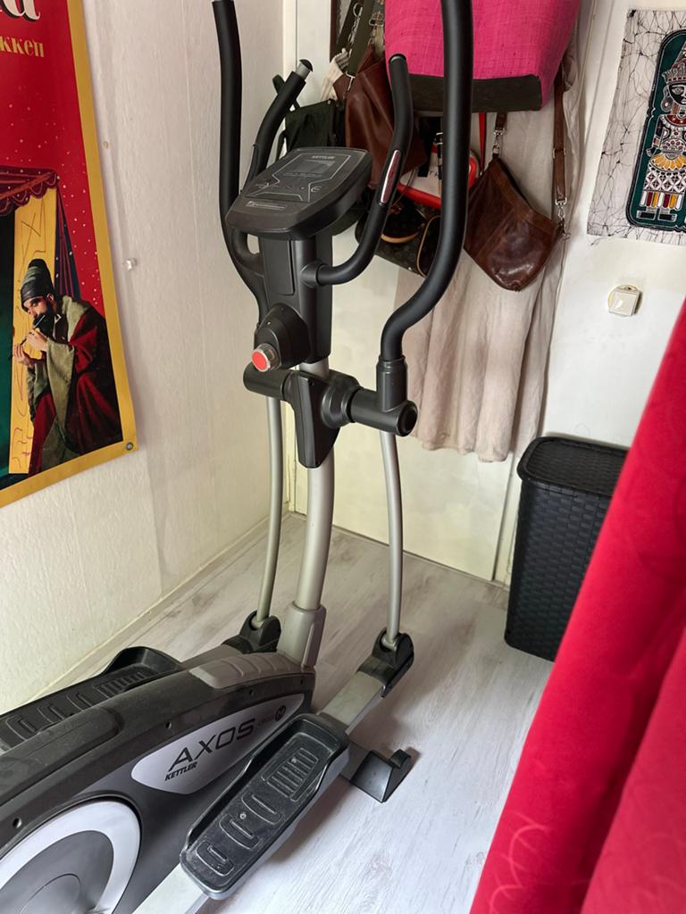 Kettler Axos Cross M Crosstrainer - Zo goed als nieuw, Sport en Fitness, Fitnessapparatuur, Ophalen, Armen, Zo goed als nieuw