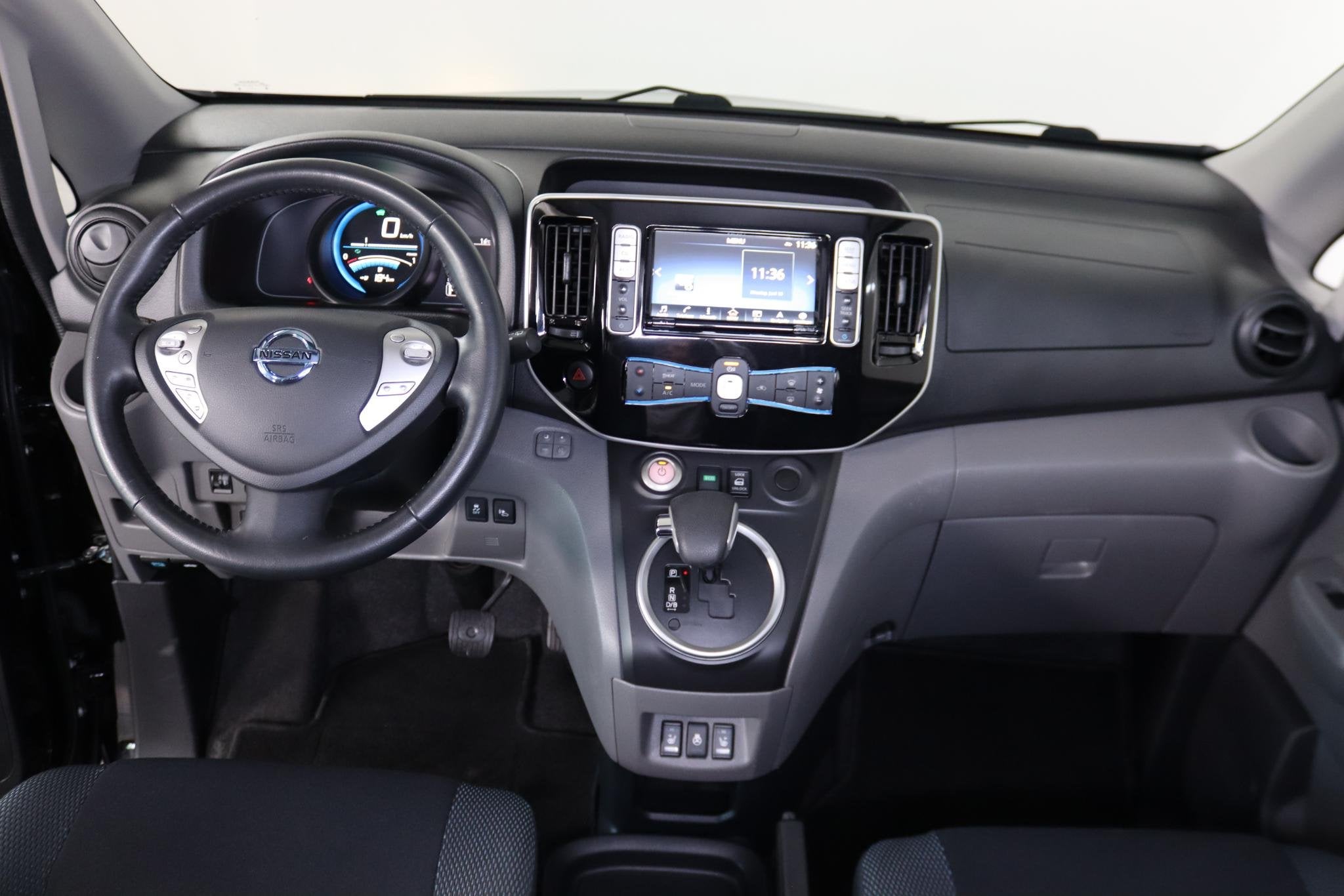 Nissan e-NV200 Evalia 40 kWh Connect Edition 7-Persoons Stoe, Auto's, Nissan, 7 stoelen, Zwart, Origineel Nederlands, 1594 kg