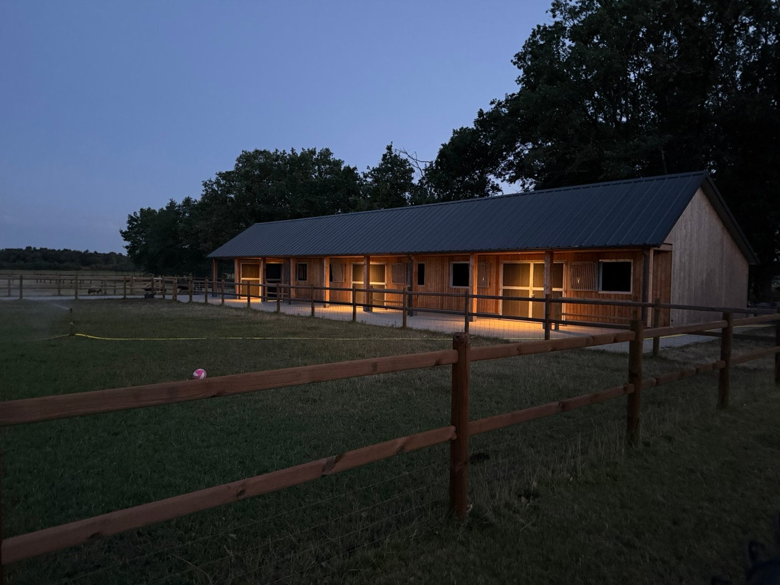 Tijdens NK eventing IJselstein nog 4 stallen beschikbaar, Weidegang, 4 paarden of pony's of meer