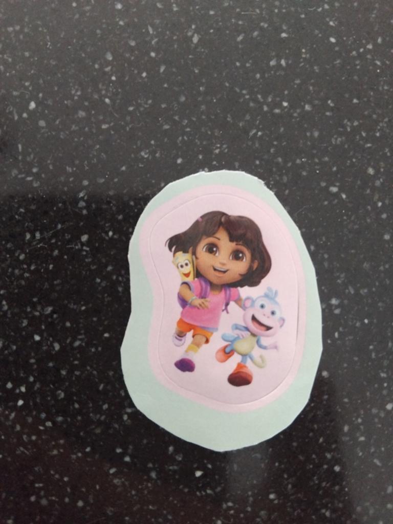 Prachtige Dora de Explorer sticker, Verzamelen, Stickers, Nieuw, Strip of Tekenfilm, Verzenden