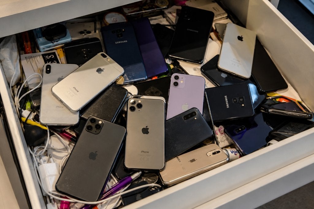 Gezocht: Oude iPhones, Samsungs –Direct Inkoop!, Telecommunicatie, Mobiele telefoons | Apple iPhone, Ophalen, Apple, Applehof 1