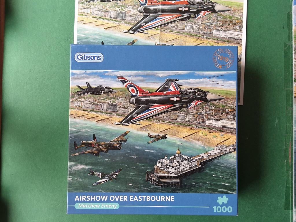 Gibson puzzel  Airshow over Eastbourne, Hobby en Vrije tijd, Denksport en Puzzels, Ophalen of Verzenden, 500 t/m 1500 stukjes