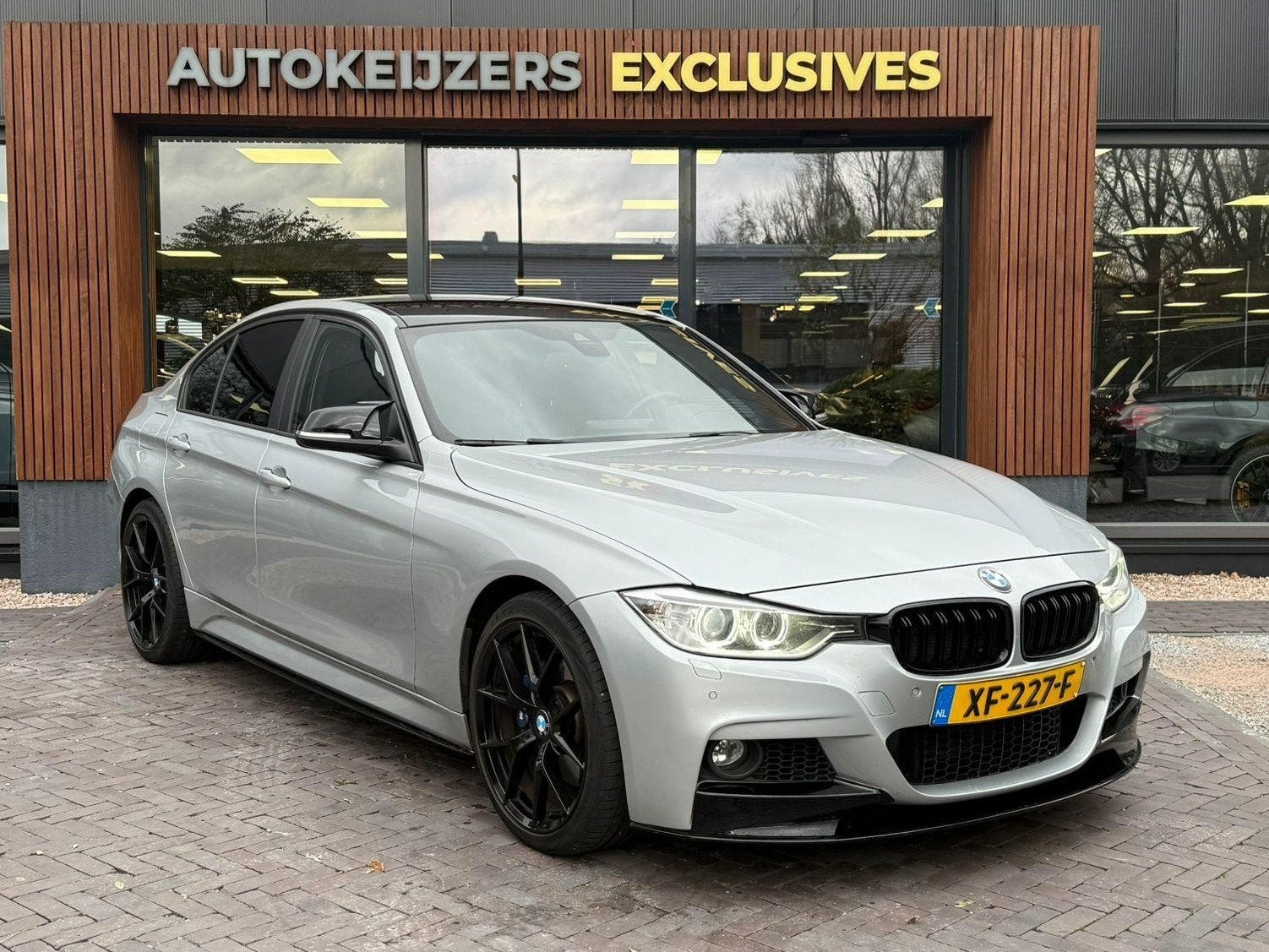 BMW 3-serie 335i xDrive High Executive M-Pakket, Head-up, Ak, Auto's, BMW, Stof, Bedrijf, Vierwielaandrijving, Automatische klimaatregeling