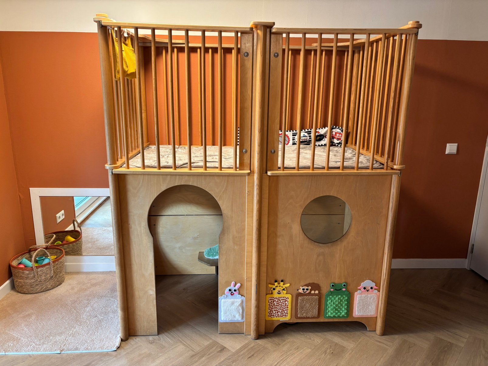 Duobox opvang met speelruimte, Kinderen en Baby's, Ophalen, Gebruikt, Rechthoekig, Boxkleed