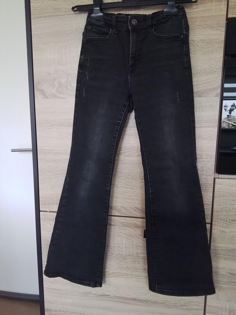 Zwarte flared spijkerbroek Shoeby mt 152, Broek, Meisje, Ophalen of Verzenden, Zo goed als nieuw