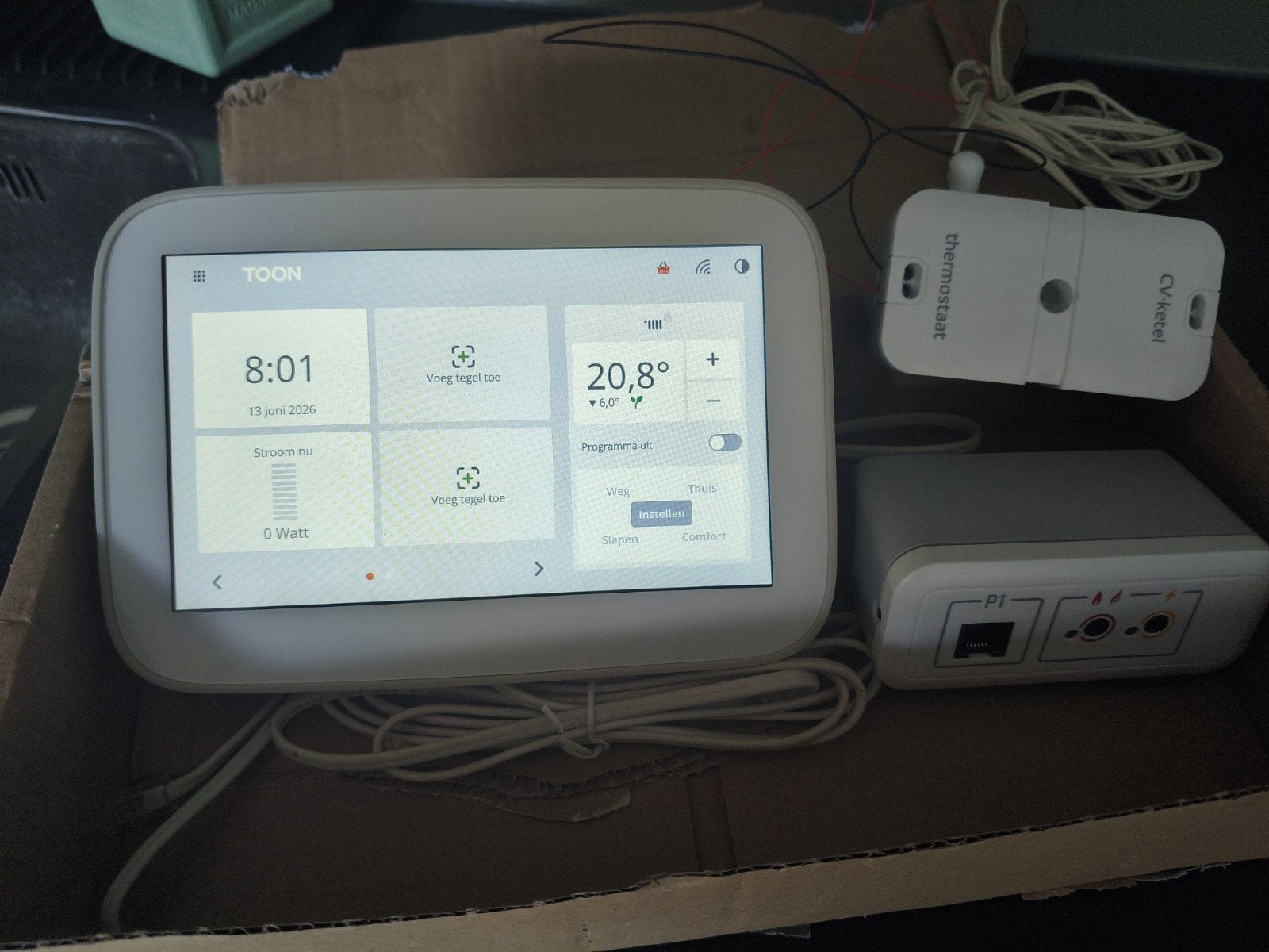 Toon 2 gerooted met Toon Store, CV-ketel module en P1 meter, Ophalen of Verzenden, Slimme thermostaat, Zo goed als nieuw