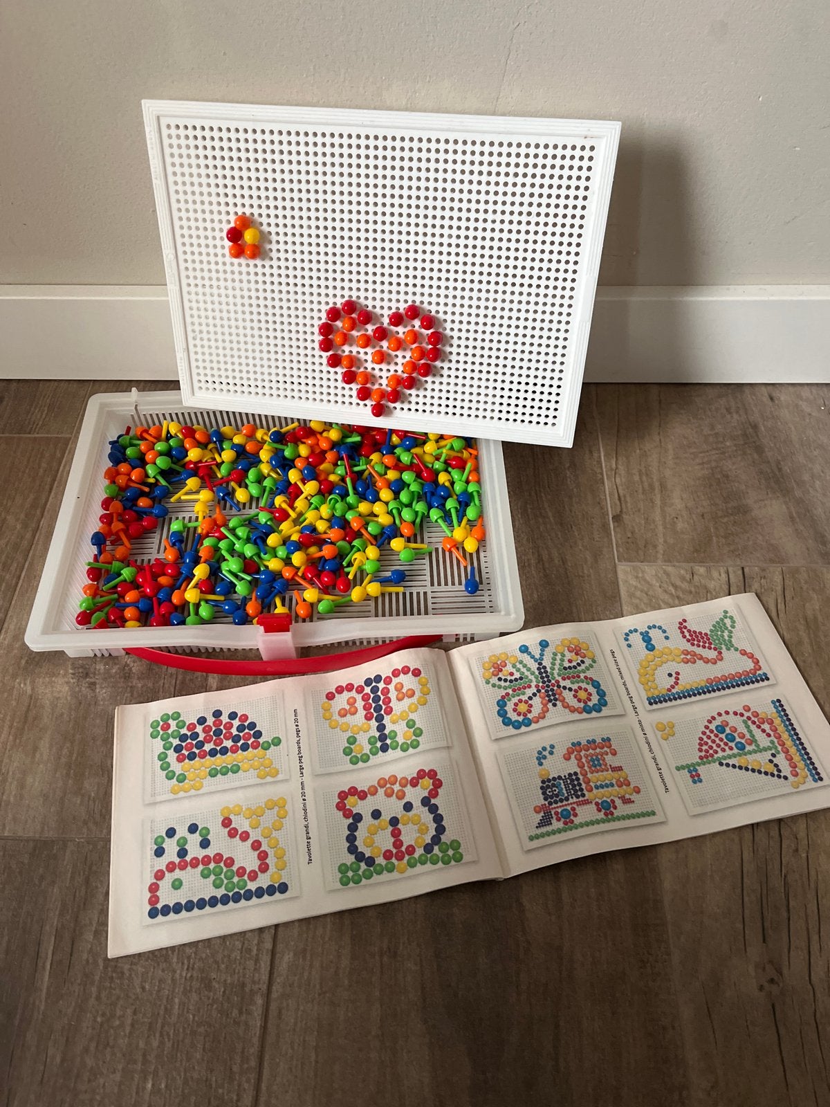 Quercetti FantaColor Junior mozaïekspel met veel pinnetjes, Ophalen of Verzenden, Gebruikt, Knutselen
