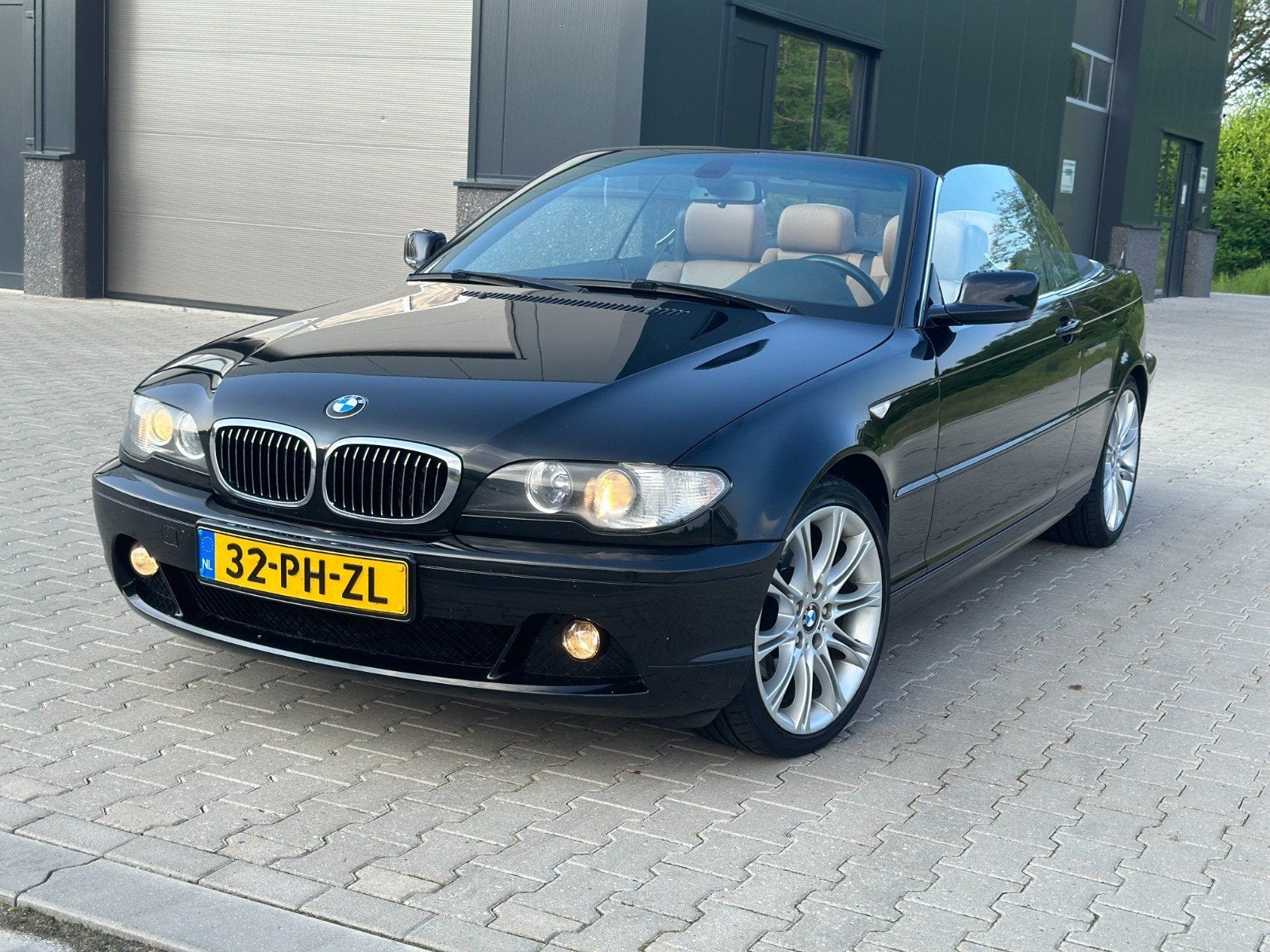 BMW 3-Serie 2.2 CI 320 Cabriolet AUT incl. Hard-top, Achterwielaandrijving, Cabriolet, 4 stoelen, Zwart