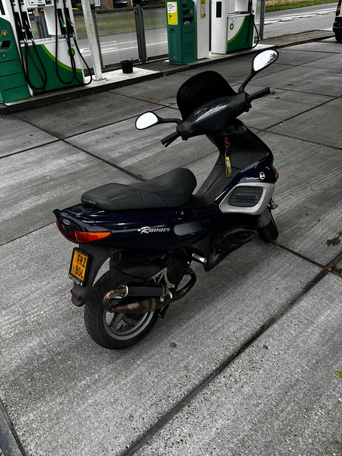 Foto 4 van Gilera runner 70cc darkdream