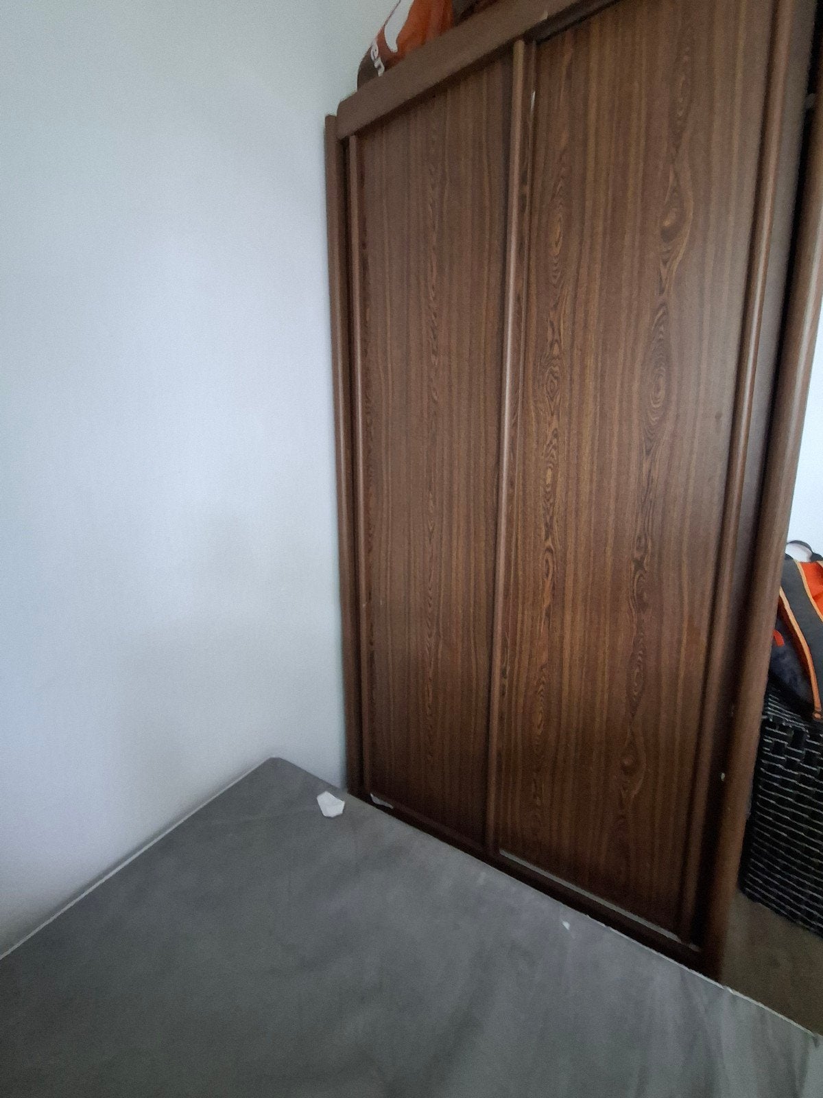 Ruime Schuifdeurkast - Ideaal voor Slaapkamer of Hal, Met deur(en), Gebruikt, 100 tot 150 cm, 200 cm of meer