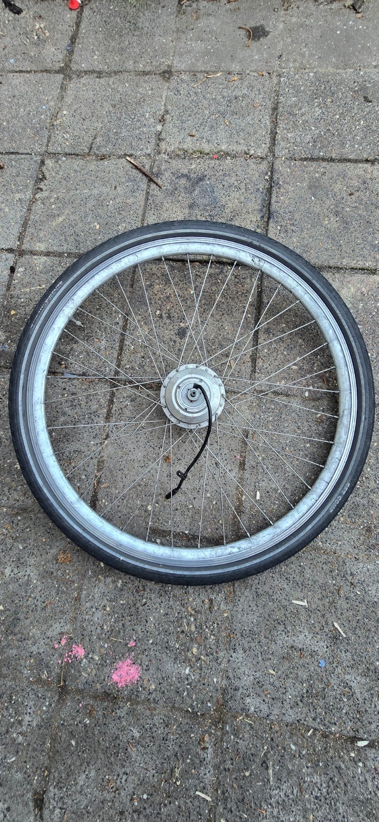 Gemotoriseerd wiel voor een elektrische fiets., Ophalen, Elektrische fiets, Wiel
