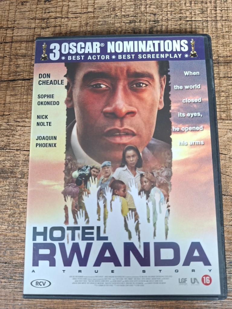Hotel Rwanda DVD - Waargebeurd Drama met Don Cheadle, Vanaf 16 jaar, Ophalen of Verzenden, Gebruikt, Waargebeurd drama