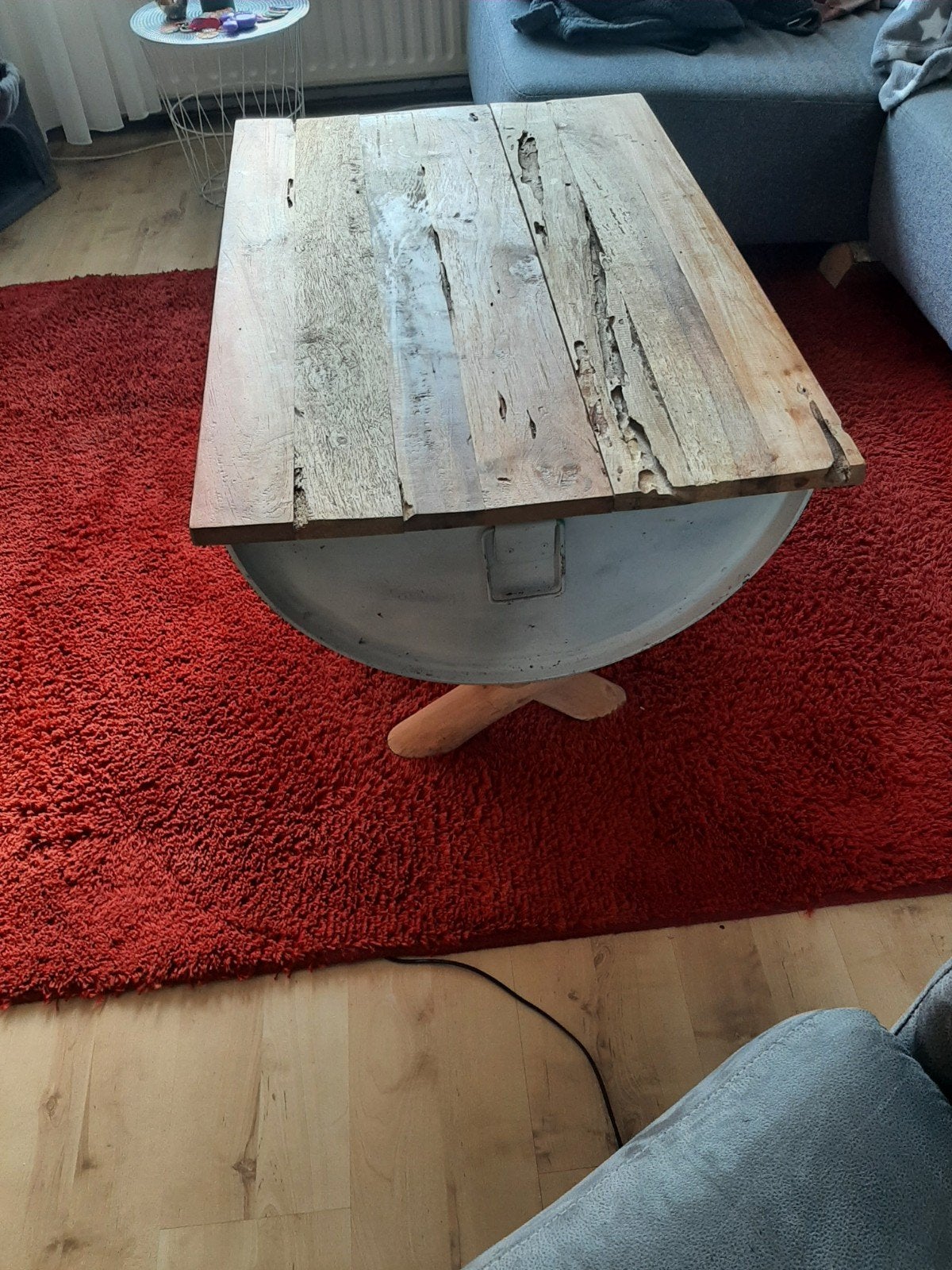 Unieke salontafel van olievat en hout, 50 – 75, Gebruikt, 100 tot 150 cm, 50 tot 100 cm