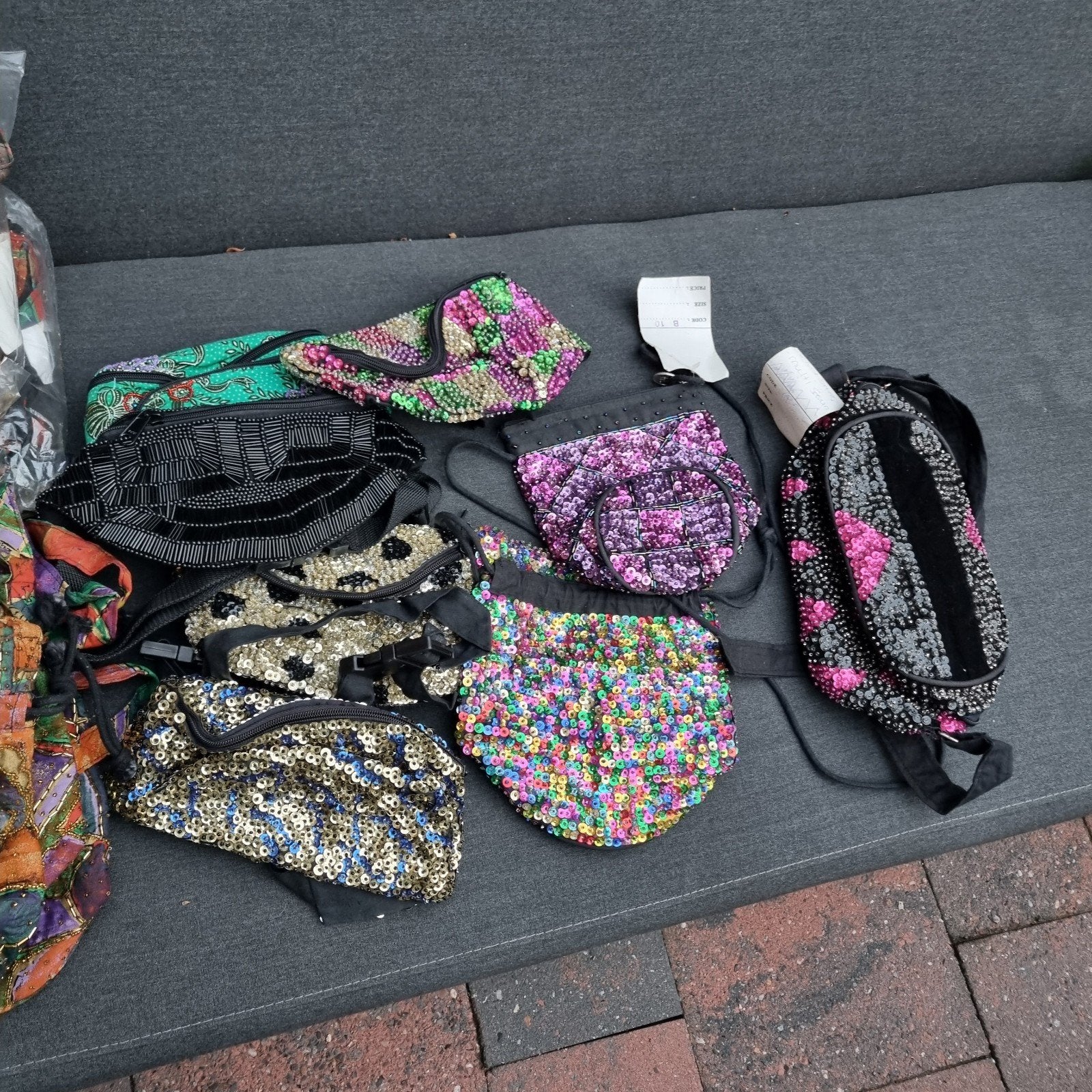 28 heuptasjes en 11 hand/ schoudertasjes, Ophalen, Nieuw, Handtas