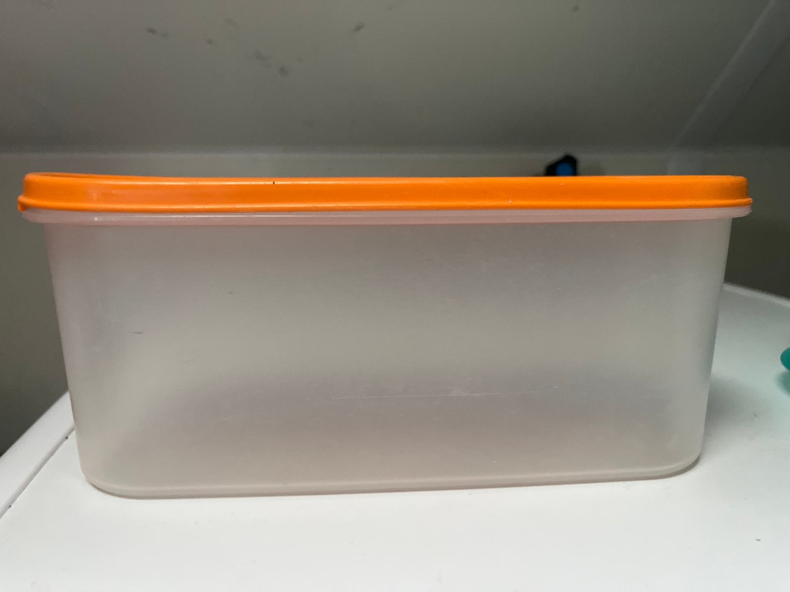 Tupperware Ruimte Spaarder 1,8 liter met oranje deksel, Gebruikt, Bewaardoos, Ophalen of Verzenden, Luchtdicht