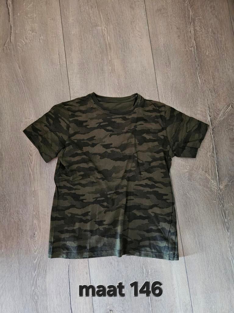 Camouflage shirt maat 146, Ophalen of Verzenden, Zo goed als nieuw, Jongen, Shirt of Longsleeve