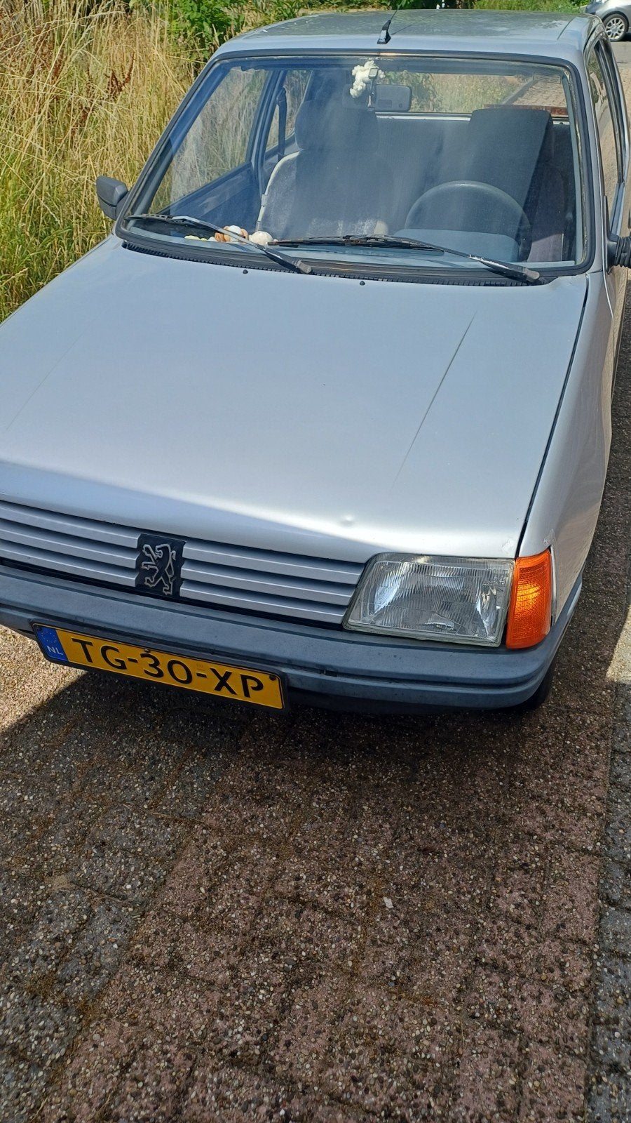 Peugeot 205 1.1 XE S6 1988 Grijs, Auto's, Voorwielaandrijving, 54 pk, 4 cilinders, Origineel Nederlands