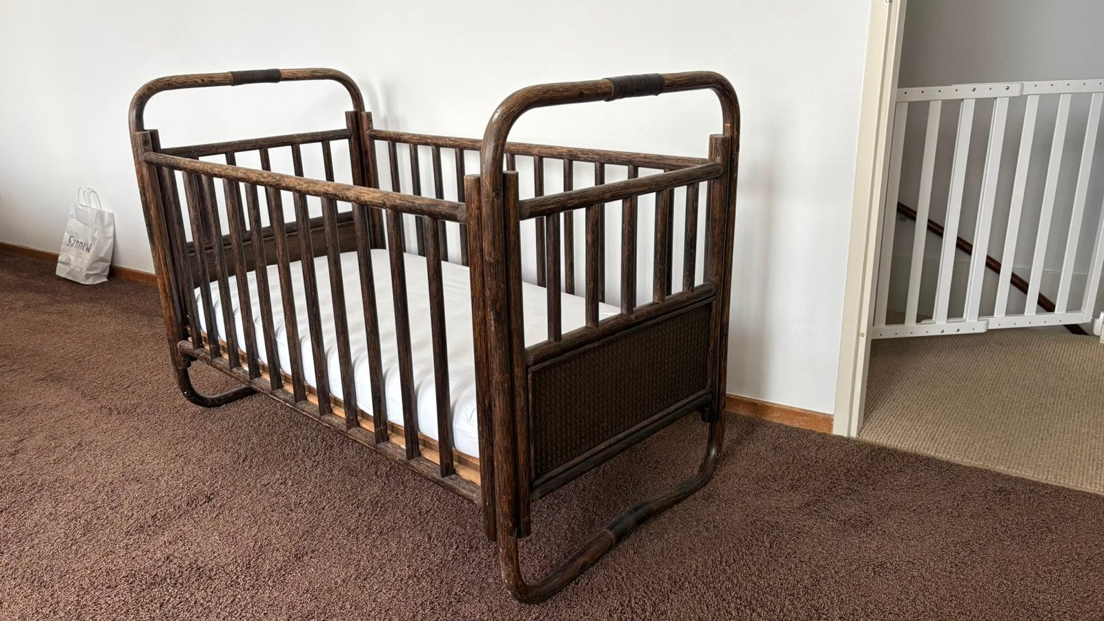 Vintage rotan ledikant en commode, Ophalen, Gebruikt, Ledikant