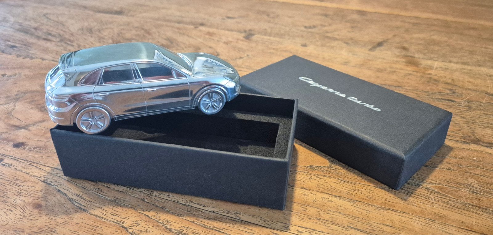 Porsche Cayenne Turbo Limited Edition Model, Ophalen of Verzenden, Zo goed als nieuw, Auto