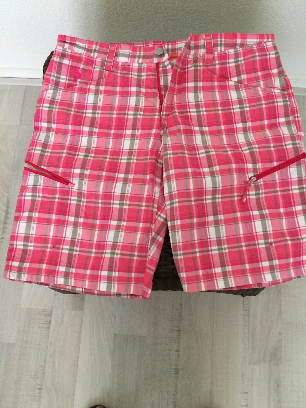 Peak performance korte broek maat M, Ophalen of Verzenden, Zo goed als nieuw, Kort