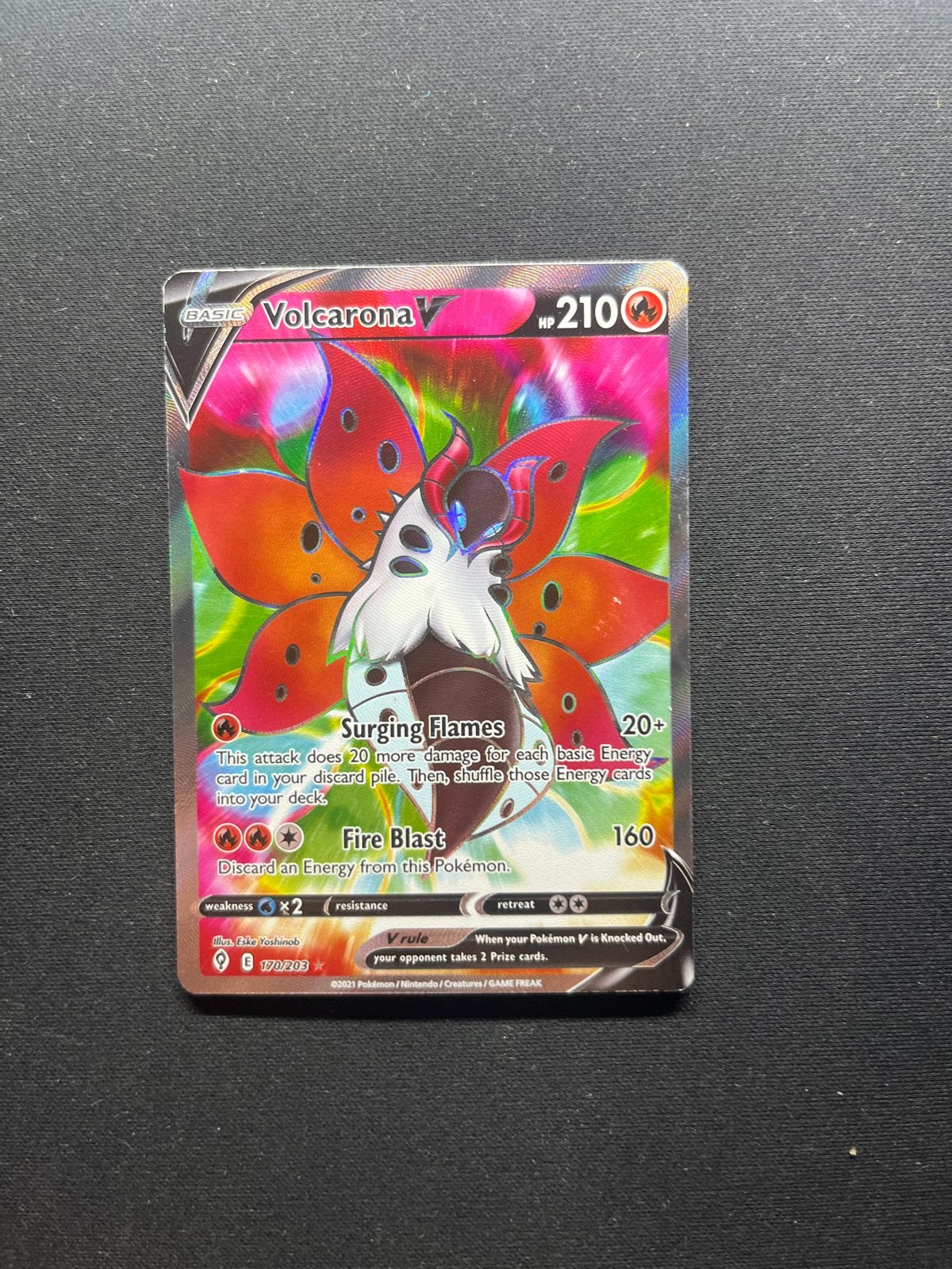 Volcarona V Full Art Pokémon Kaart (SWSH08 Fusion Strike), Ophalen of Verzenden, Zo goed als nieuw, Losse kaart, Foil