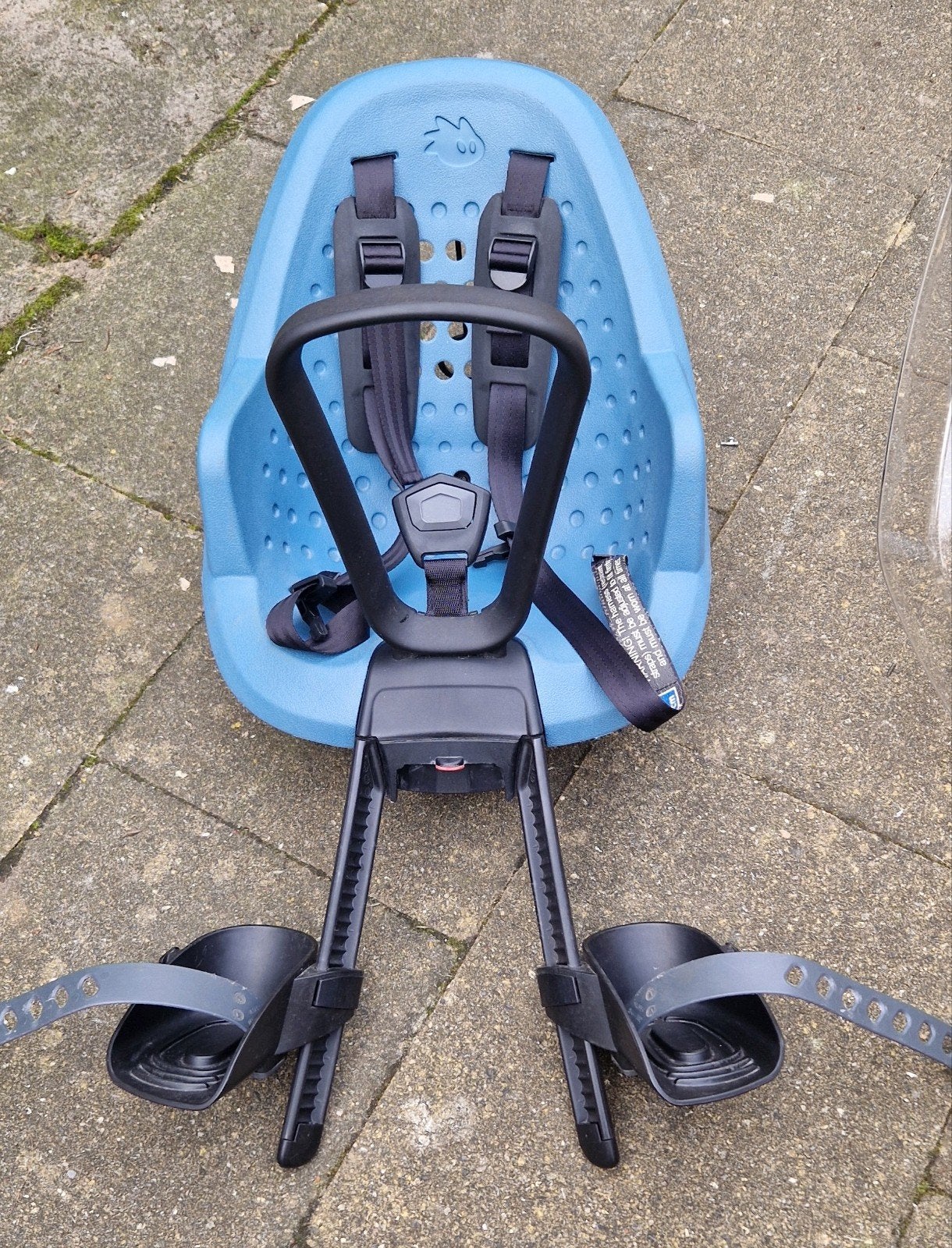 Thule Yepp Mini fietsstoeltje met windscherm, Ophalen, Voetsteuntjes, Voorzitje, Zo goed als nieuw