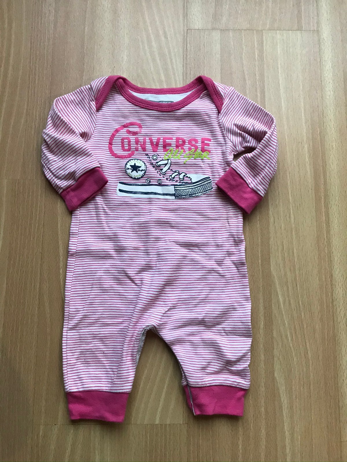 Converse all stars maat 62 / 68 meisje box pakje zgan, Ophalen of Verzenden, Zo goed als nieuw, Meisje, Jurkje of Rokje