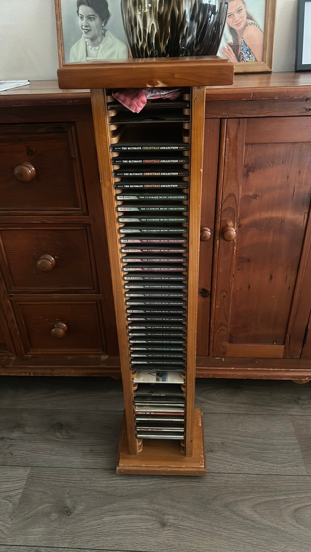 Te koop cd toren met cd,s, Ophalen, Zo goed als nieuw