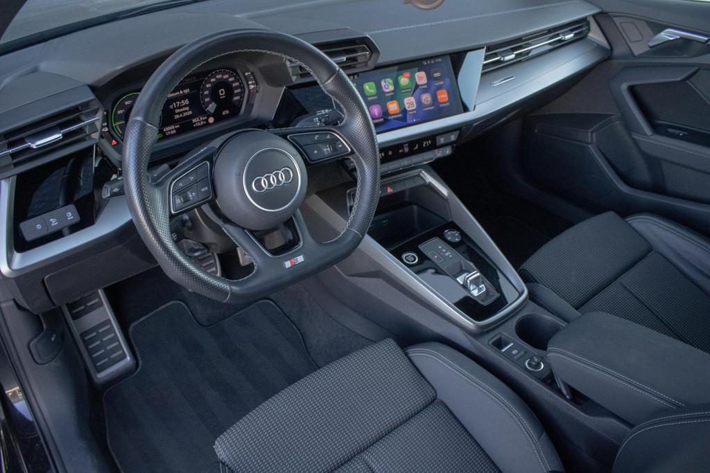 Audi A3 Sportback 45 TFSIe Competition Sline PANO S3 CAMERA, Auto's, Gebruikt, 4 cilinders, Met garantie (alle), Leder en Stof