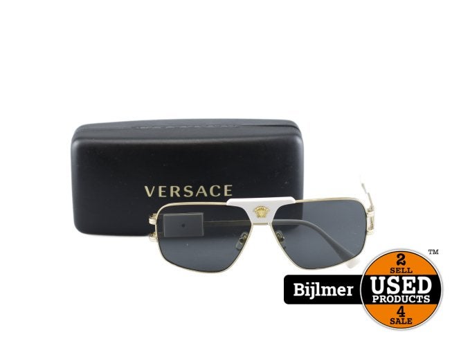 Versace VE2251 1471/87 Zonnebril Goud / Wit, Versace, Zo goed als nieuw, Support@versace.com, Via GesÃ¹ 12
20121 Milan
Italy