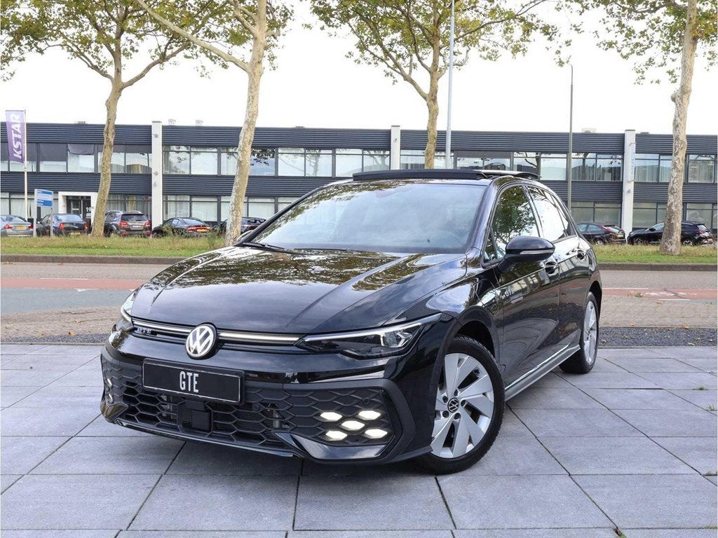 Volkswagen Golf GTE 1.5 eHybrid 272PK | Panodak | Leer | Sto, Auto's, Volkswagen, Bedrijf, Te koop, Golf, ABS, Achteruitrijcamera