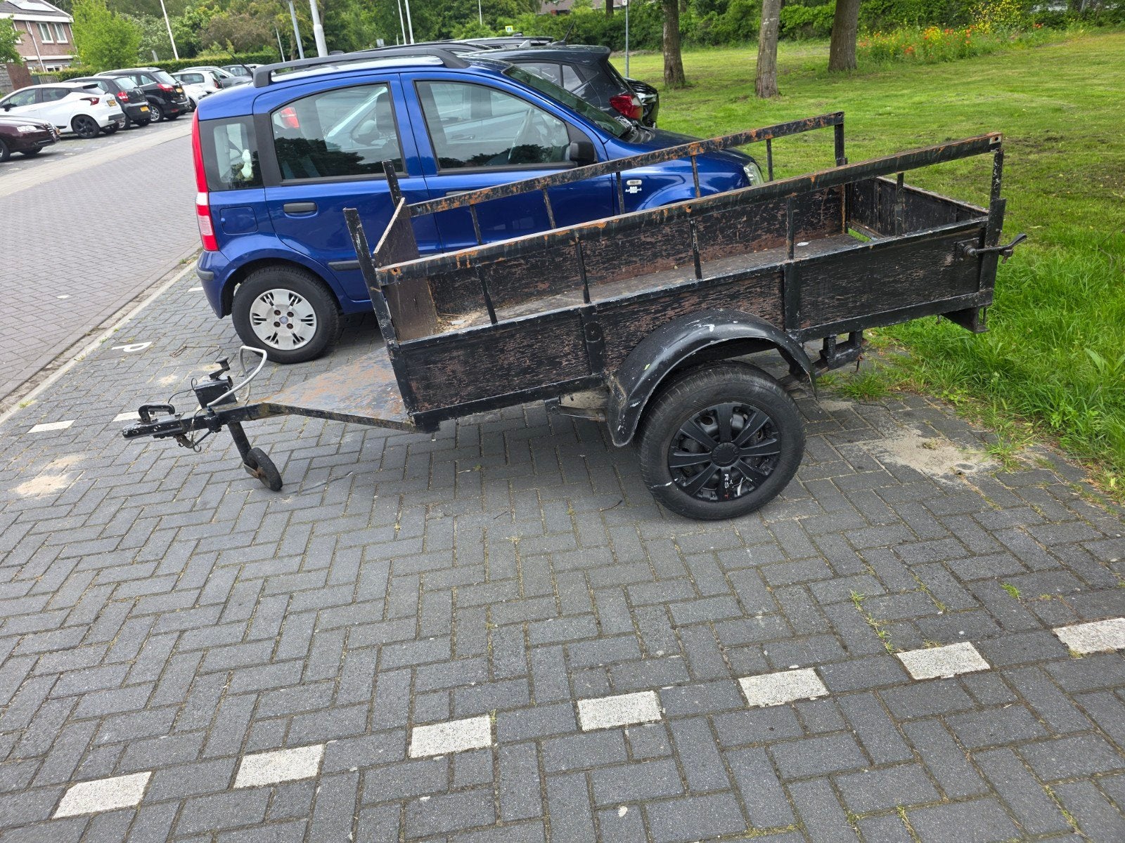 Gebruikte aanhanger met bladveren, Ophalen of Verzenden