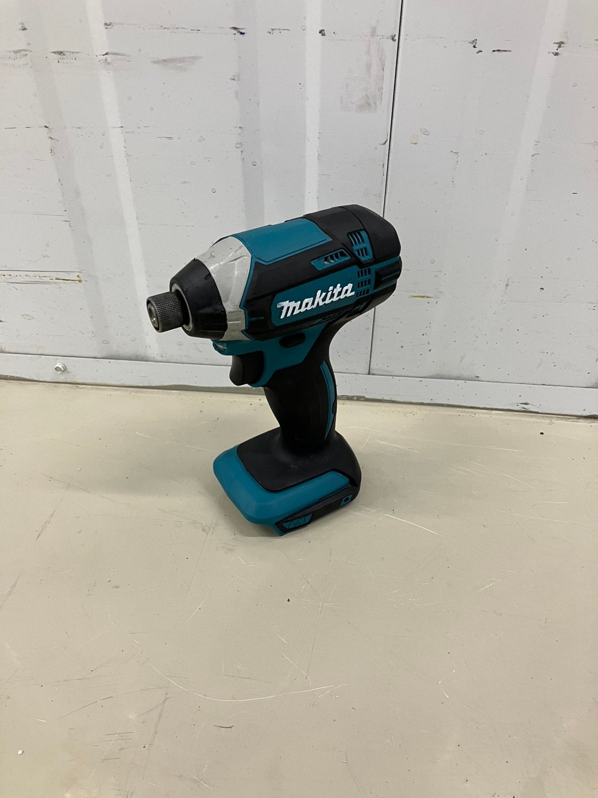 Makita 18v slagschroevendraaier, Ophalen of Verzenden, Zo goed als nieuw, Boor- en Schroefmachine
