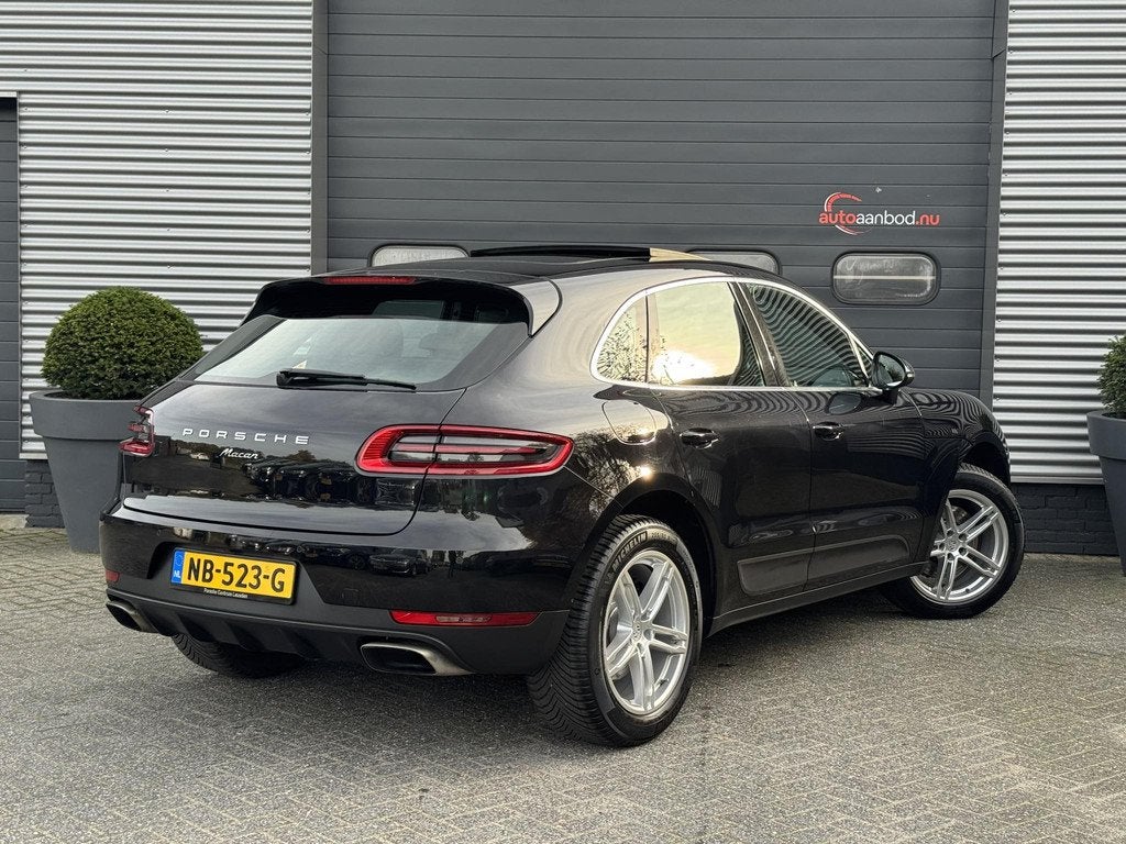 Porsche Macan 2.0 | Panoramadak | Adaptive Cruise Control |, Auto's, Porsche, Automaat, Gebruikt, 4 cilinders, Zwart