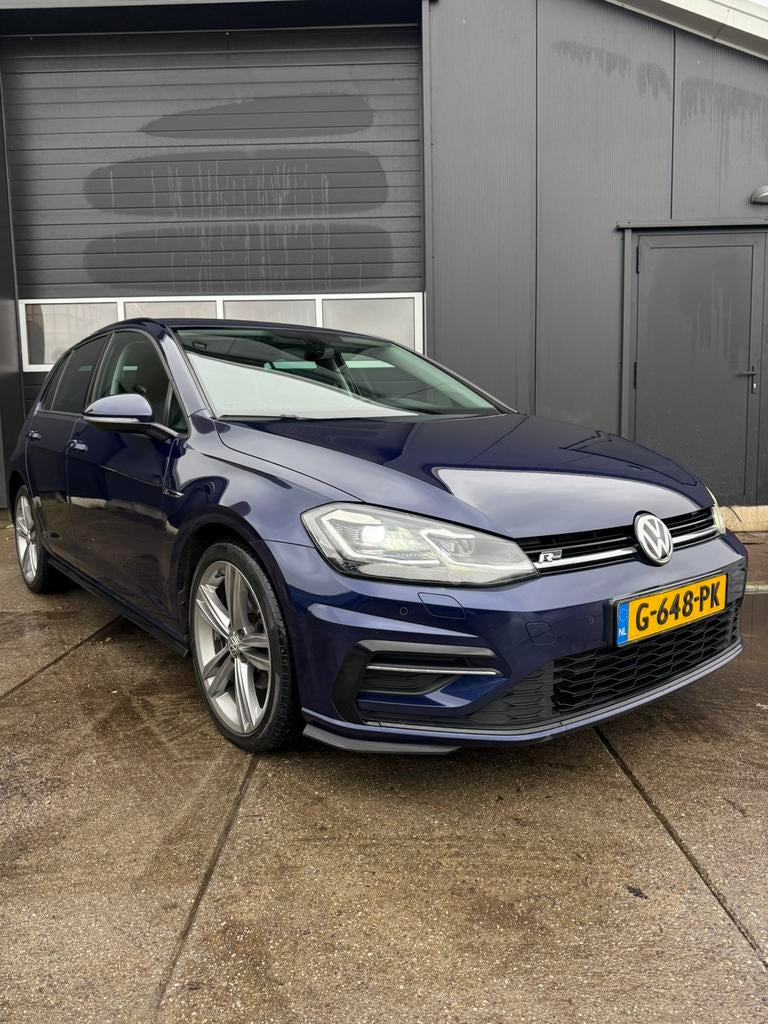 Volkswagen Golf 1.5 TSI/R-Line/Nieuwe distributie+Onderhoud/, Auto's, Stof, 1498 cc, Euro 6, 4 cilinders